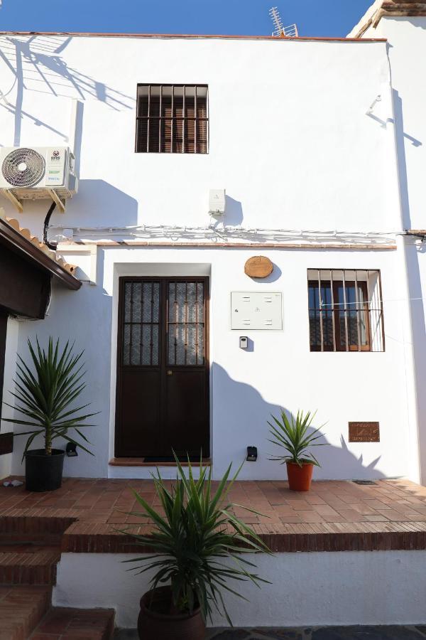 El Mirador De La Torre Villa Константина Екстериор снимка
